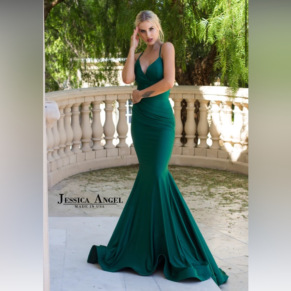 Jessica Angel Hunter Green size Xs Prom Dress